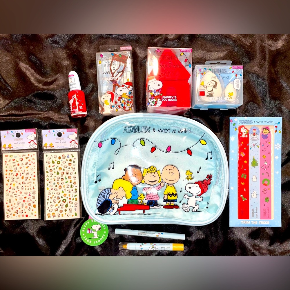 Wet N Wild Peanuts Christmas 10pc Makeup Set Collection 22'